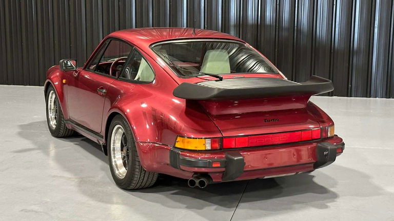 Porsche 911 Turbo 3.3
