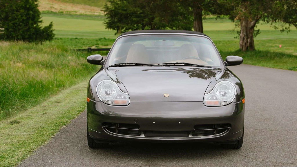 Porsche 996 Carrera 4