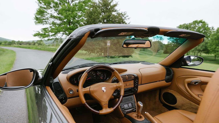 Porsche 996 Carrera 4