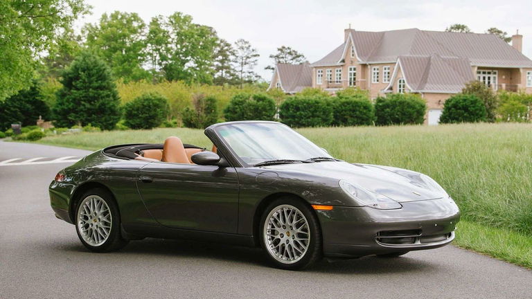 Porsche 996 Carrera 4