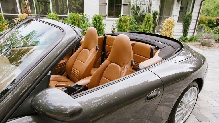 Porsche 996 Carrera 4