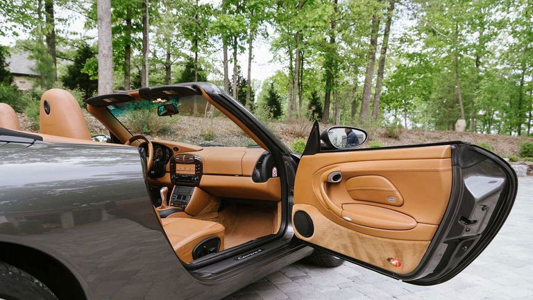 Porsche 996 Carrera 4