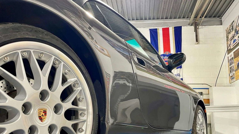 Porsche 996 Carrera 4