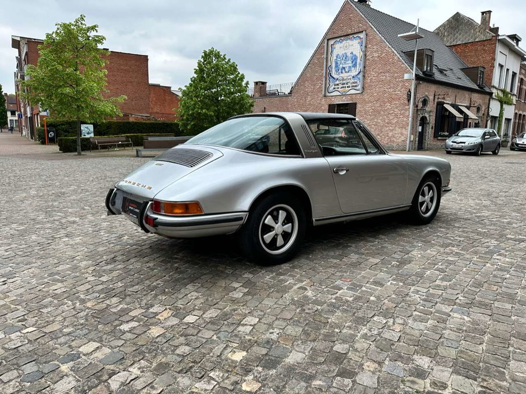 Porsche 911 T