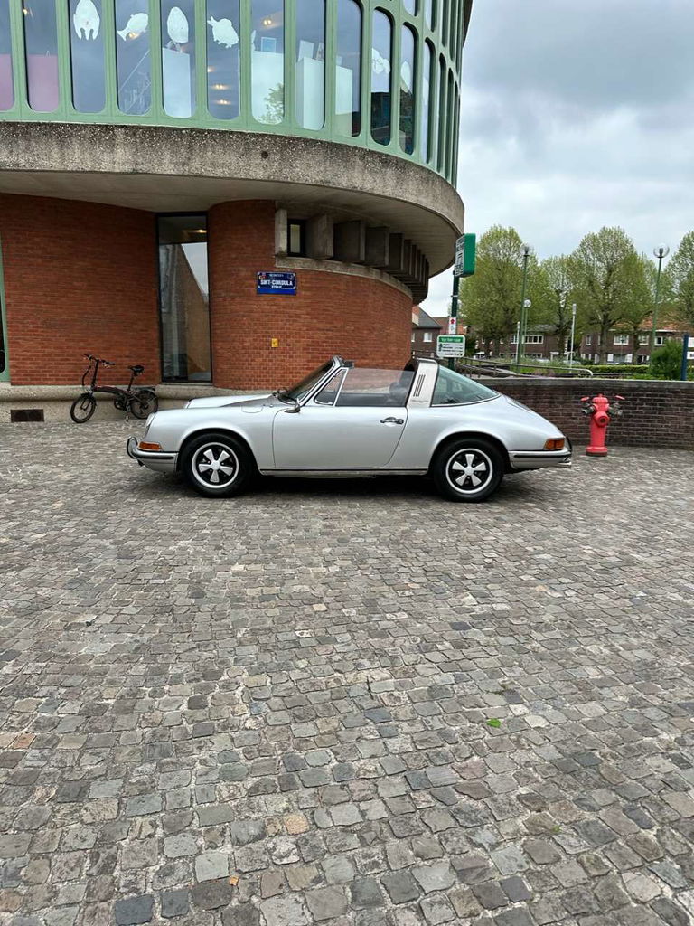 Porsche 911 T