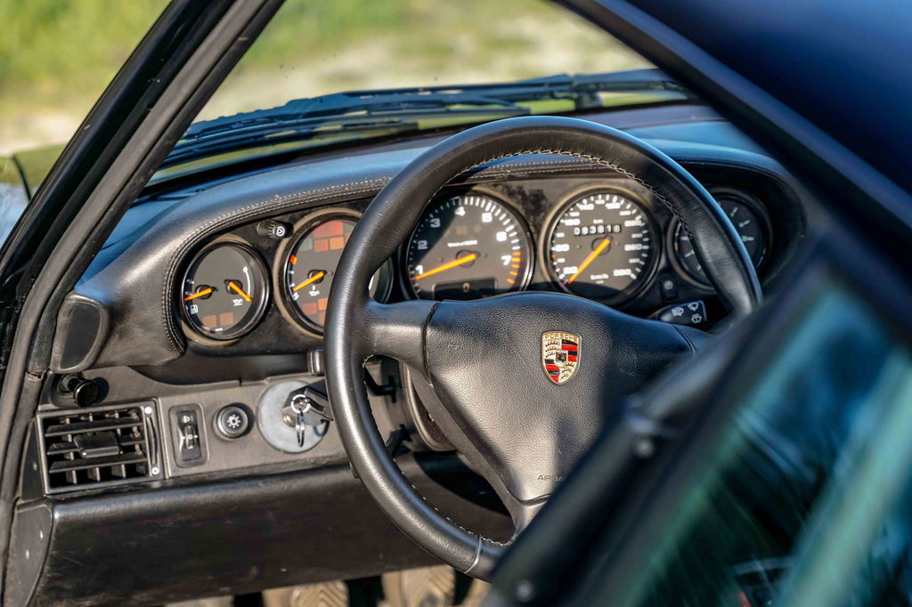 Porsche 993 Carrera 4S