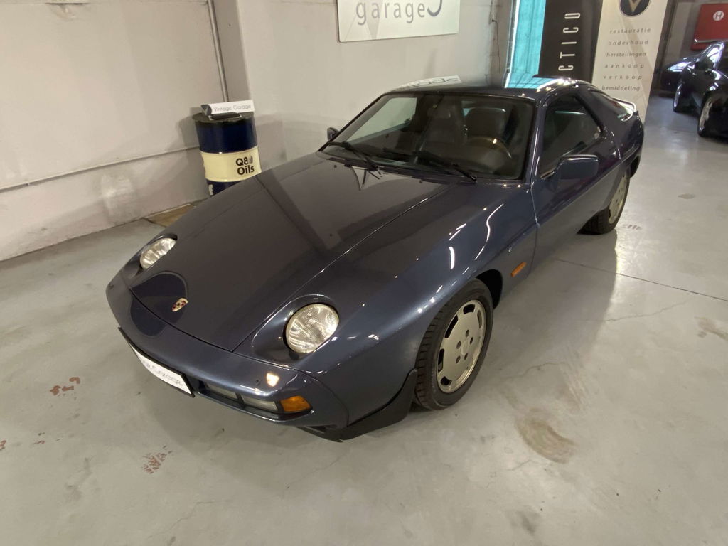 Porsche 928 S