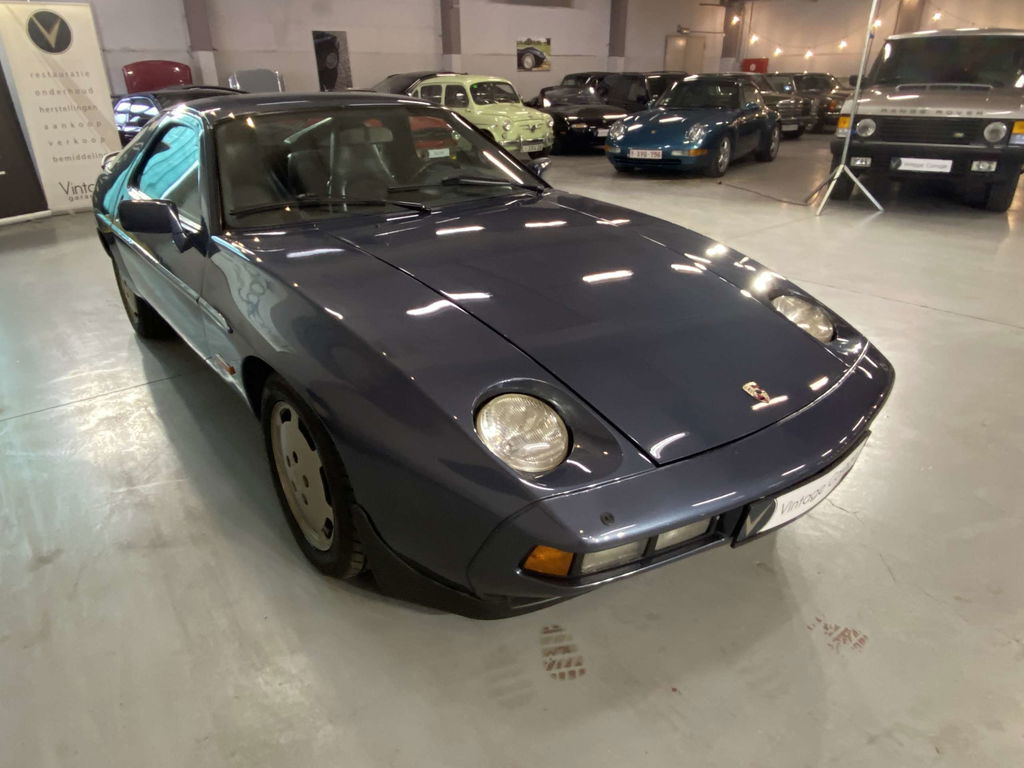 Porsche 928 S
