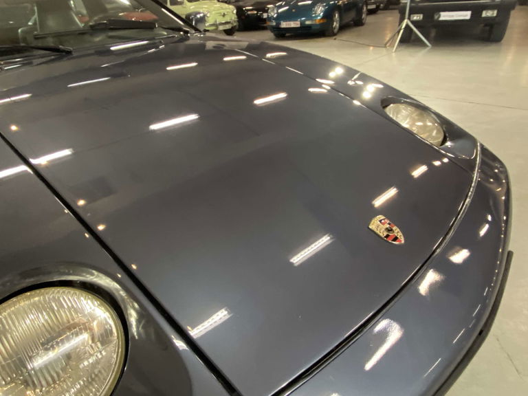 Porsche 928 S
