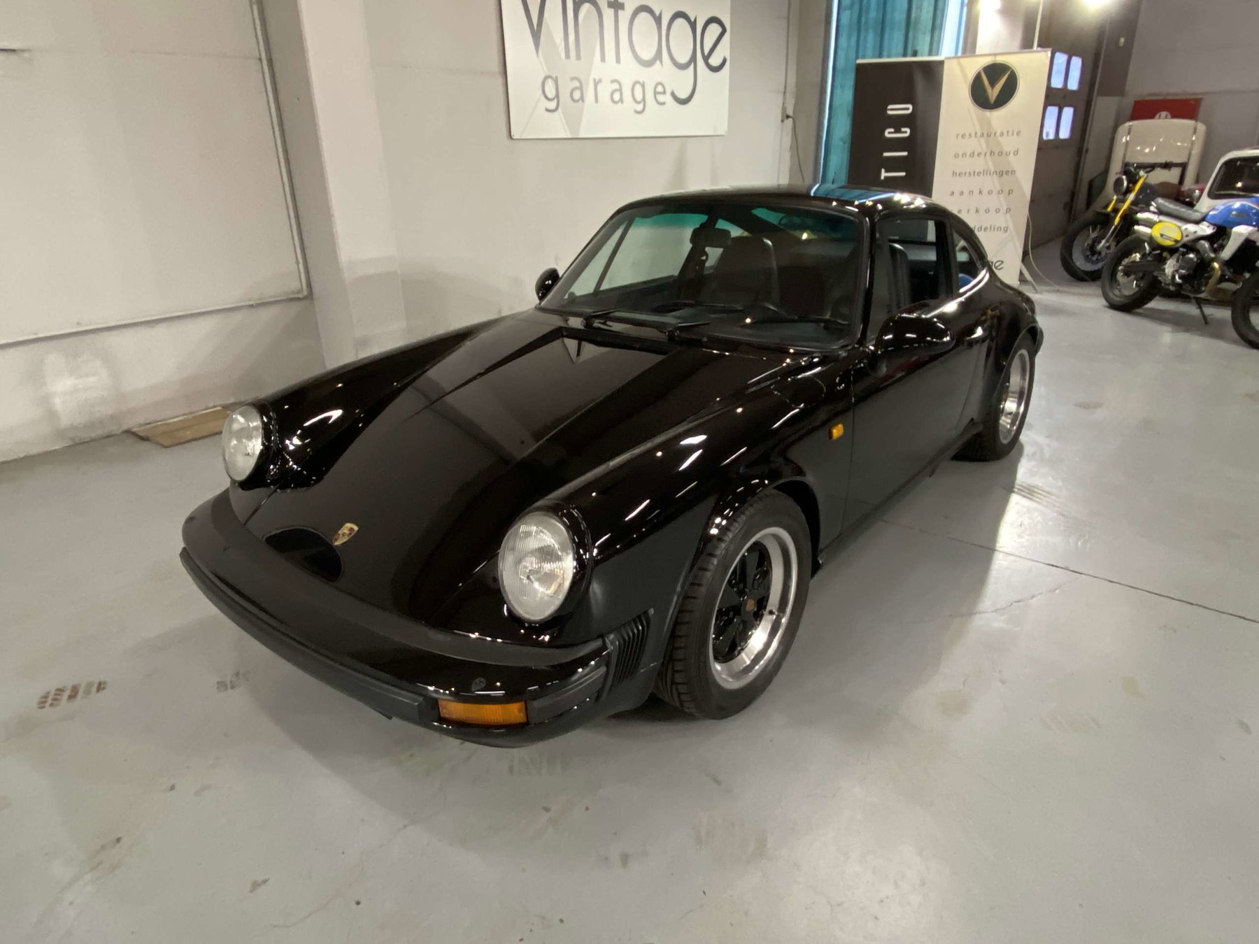 Porsche 911 SC 1982 - elferspot.com - Marketplace for Porsche