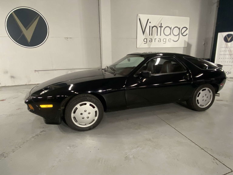 Porsche 928 S
