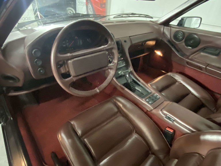 Porsche 928 S