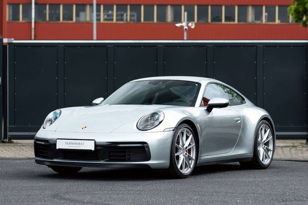 Porsche 992 Carrera 4S