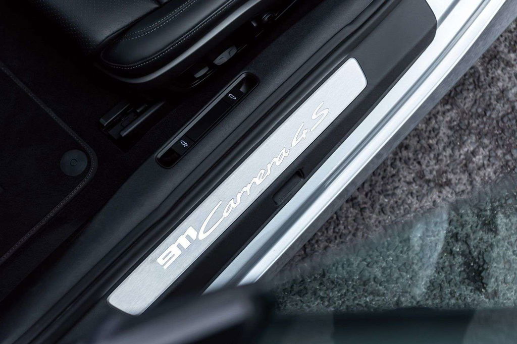 Porsche 992 Carrera 4S