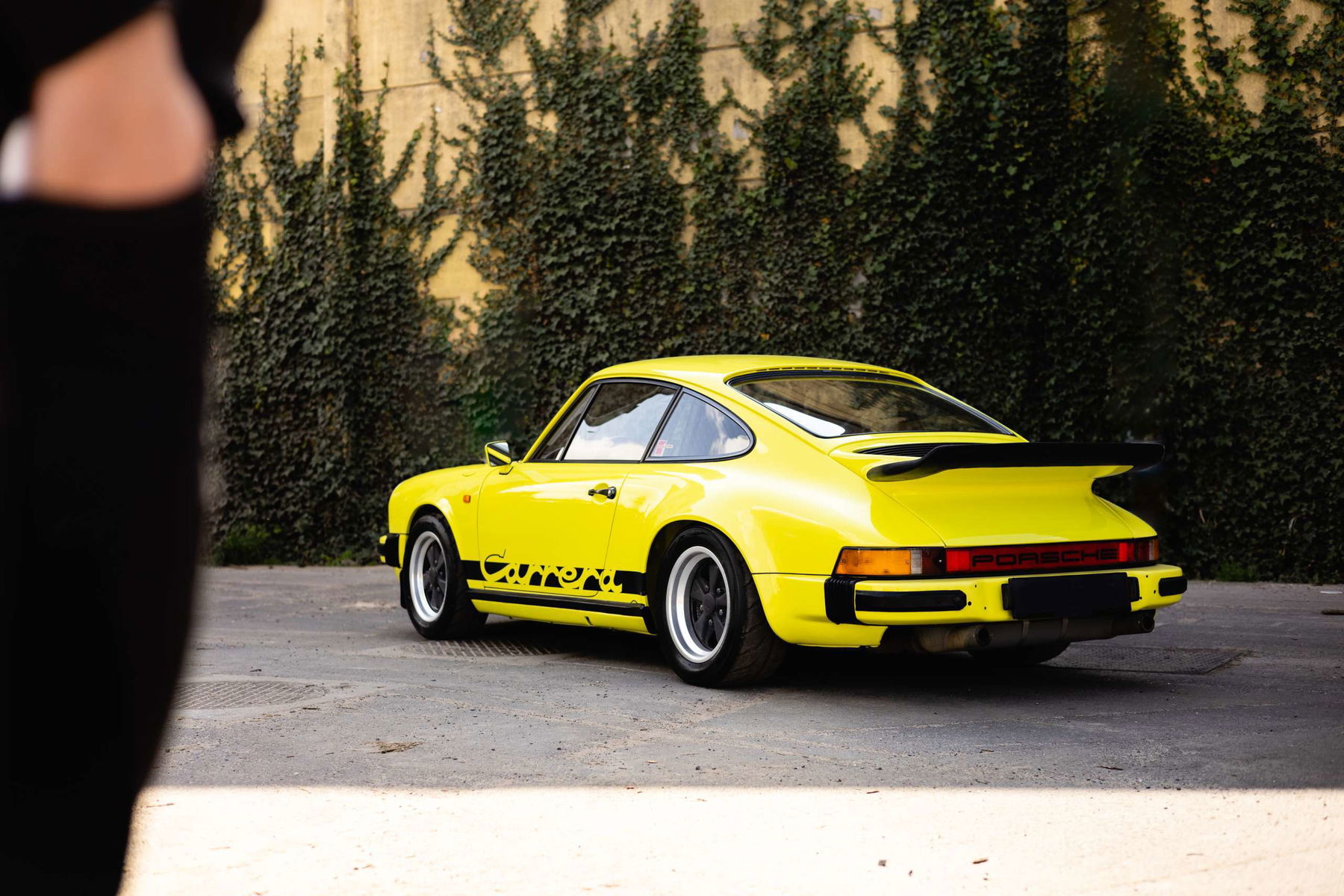 Porsche 911 Carrera 2,7 1976 - elferspot.com - Marketplace for