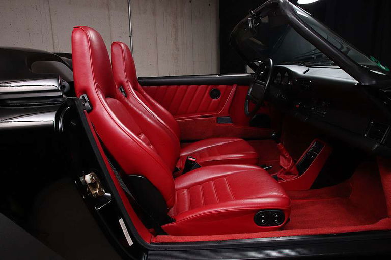 Porsche 911 Carrera 3.2 Speedster