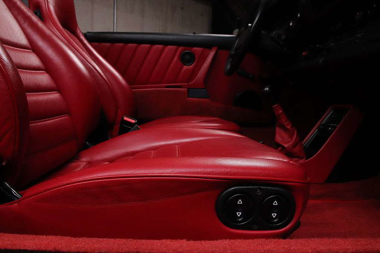 Porsche 911 Carrera 3.2 Speedster