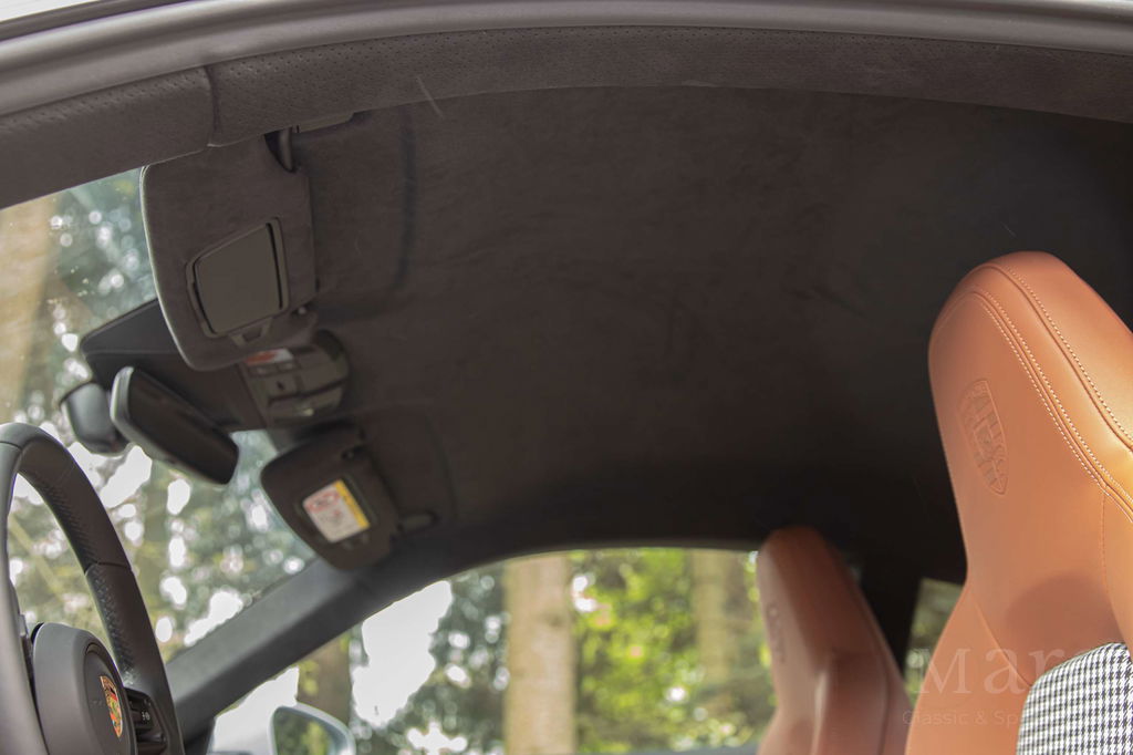 Porsche 992 Sport Classic