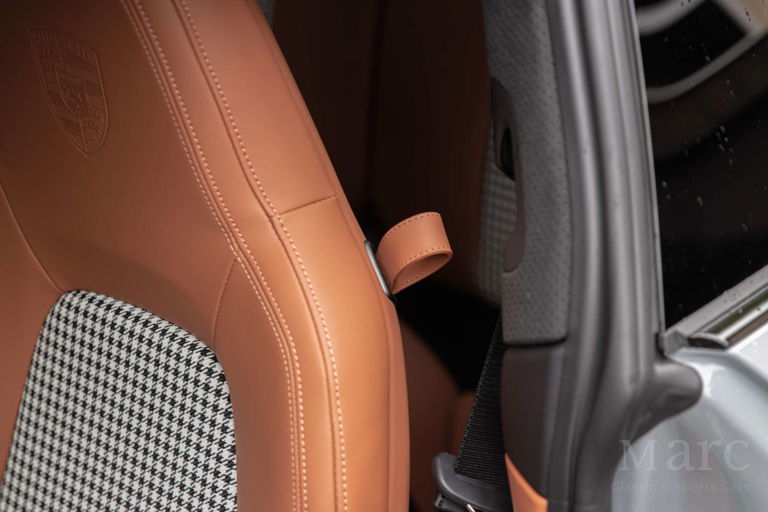 Porsche 992 Sport Classic