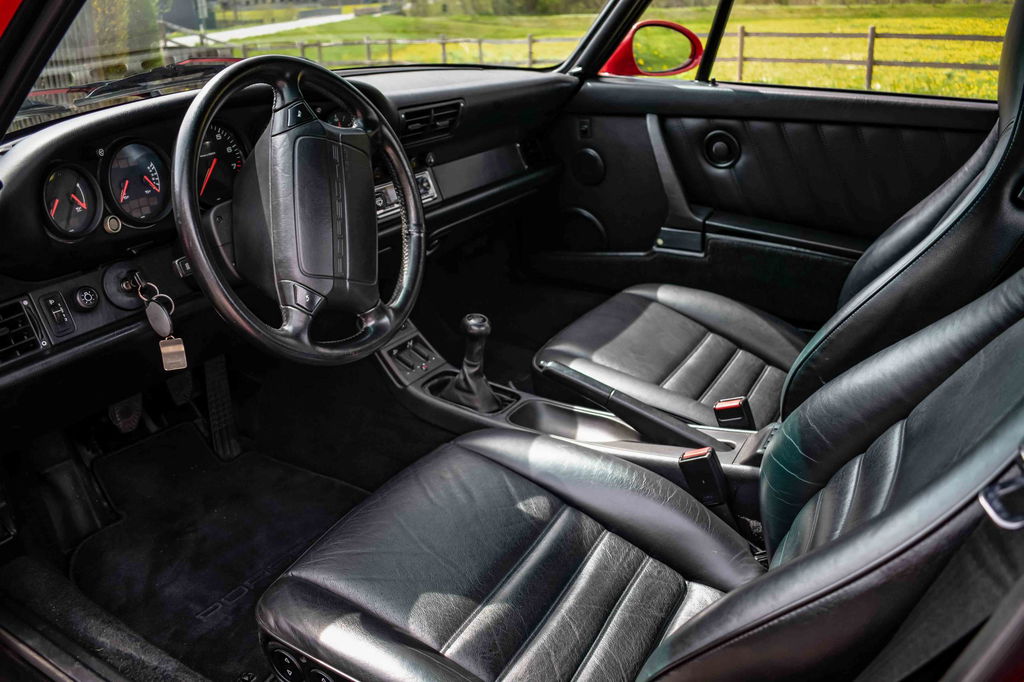 Porsche 964 Carrera 4