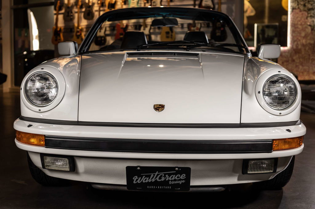 Porsche 911 Carrera 3.2 (US)