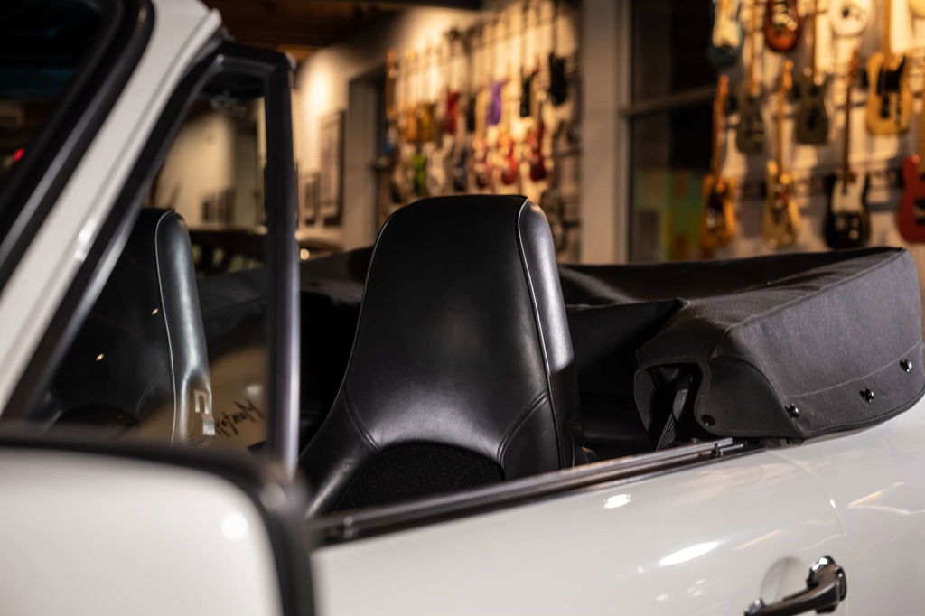 Porsche 911 Carrera 3.2 (US)