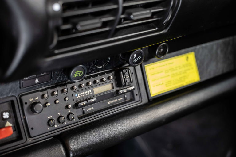 Porsche 911 Carrera 3.2 (US)