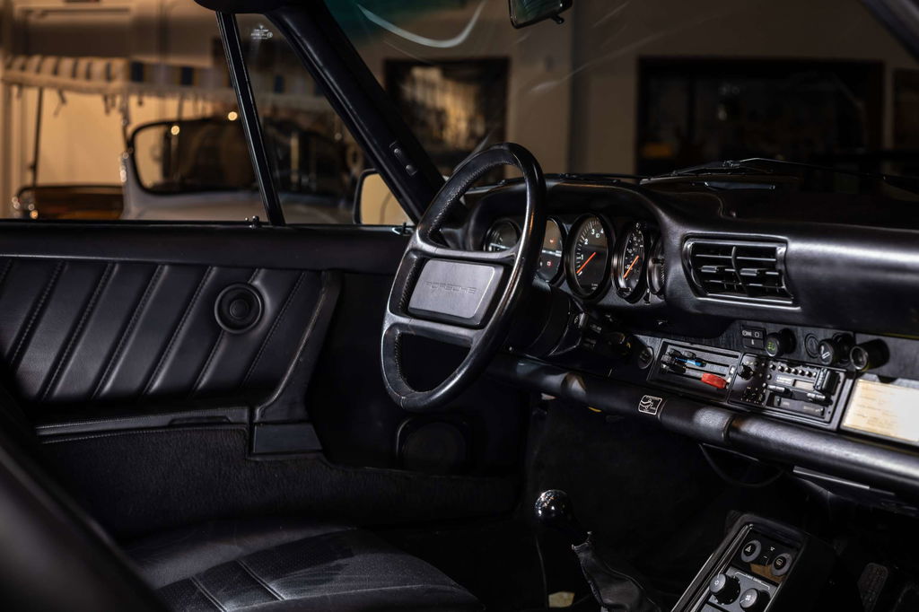 Porsche 911 Carrera 3.2 (US)