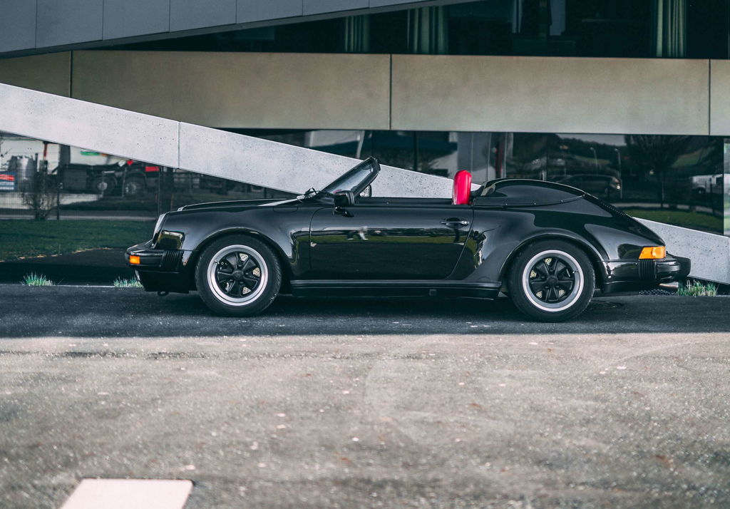 Porsche 911 Carrera 3.2 Speedster