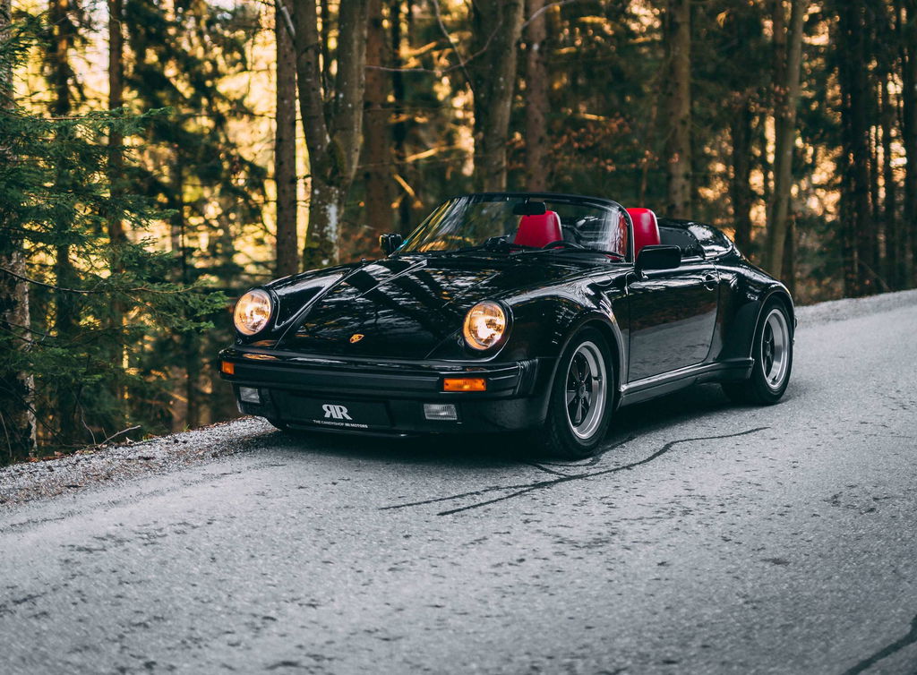 Porsche 911 Carrera 3.2 Speedster