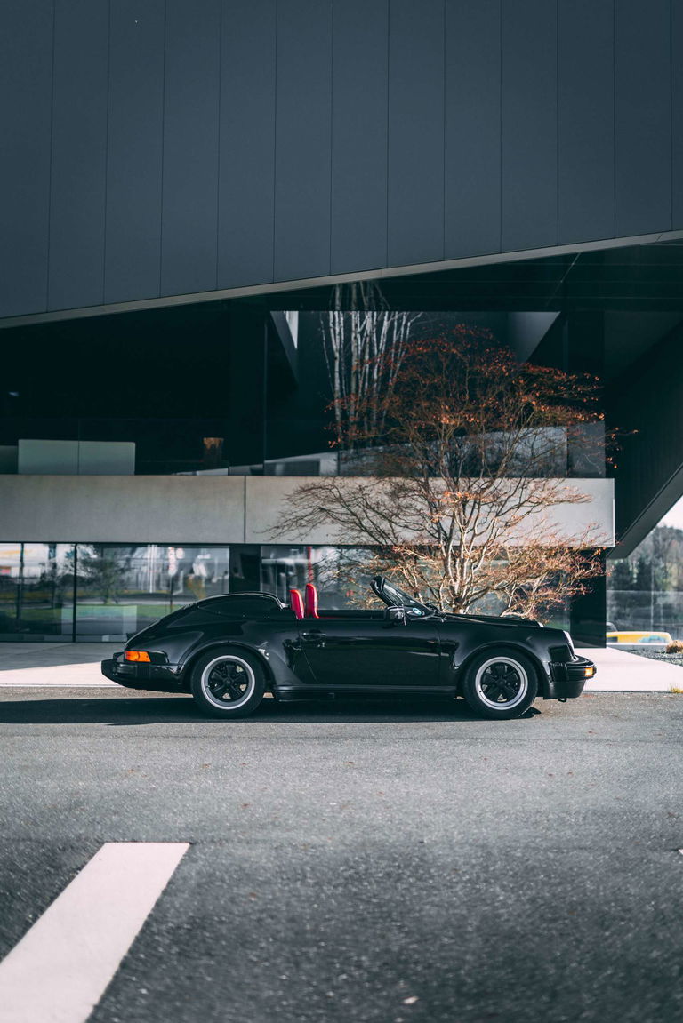Porsche 911 Carrera 3.2 Speedster