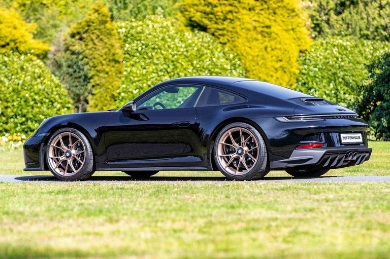 Porsche 992 GT3 Touring