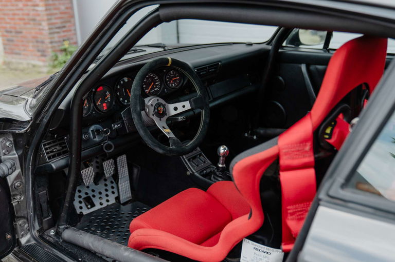 Porsche 964 Carrera 4