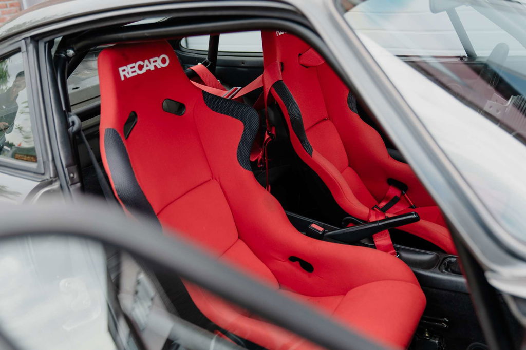 Porsche 964 Carrera 4