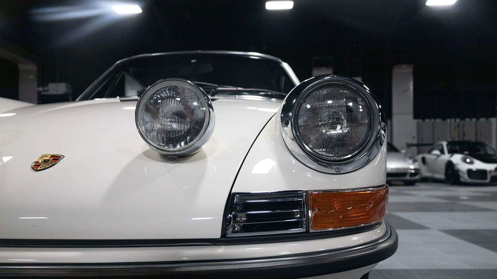 Porsche 911 S (F-Modell)
