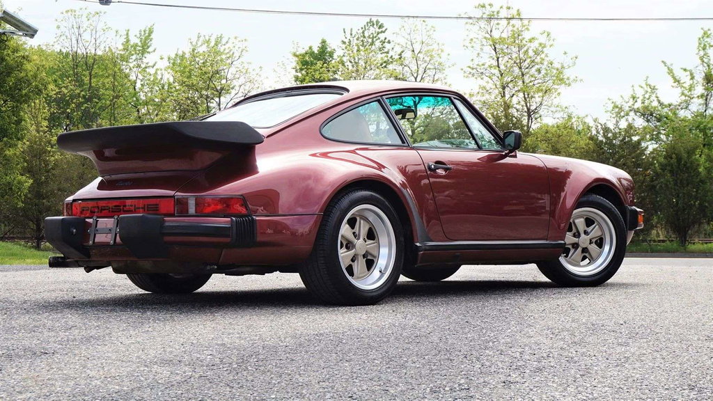 Porsche 911 Turbo 3.3 (US)