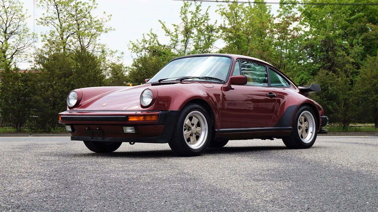 Porsche 911 Turbo 3.3 (US)
