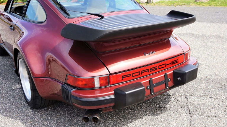 Porsche 911 Turbo 3.3 (US)