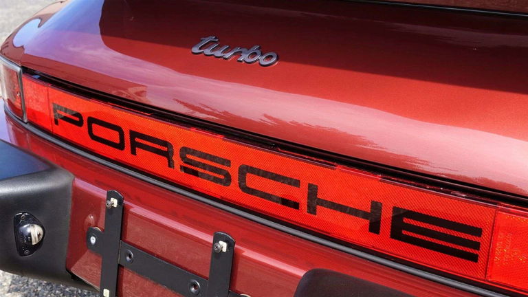 Porsche 911 Turbo 3.3 (US)