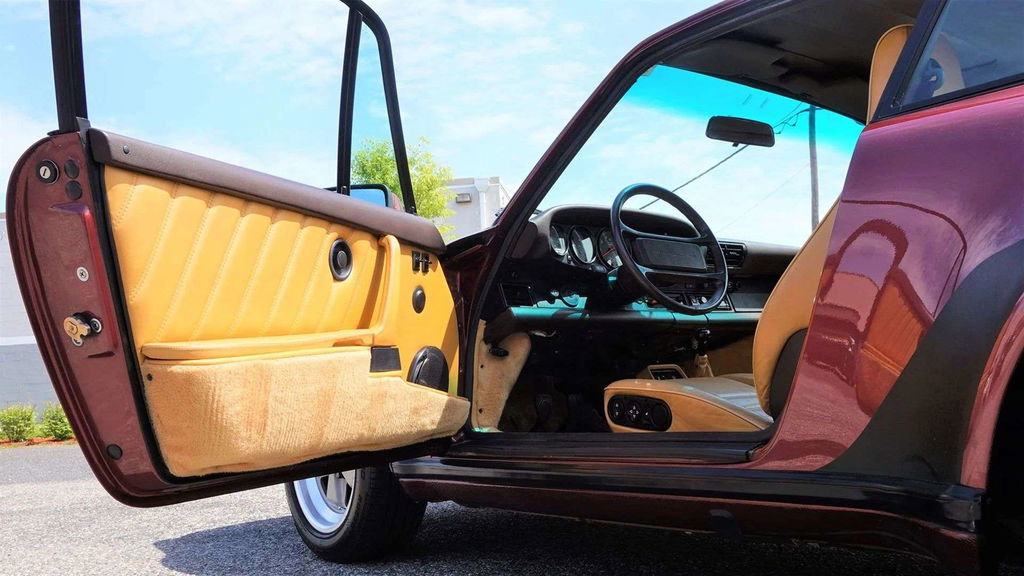 Porsche 911 Turbo 3.3 (US)