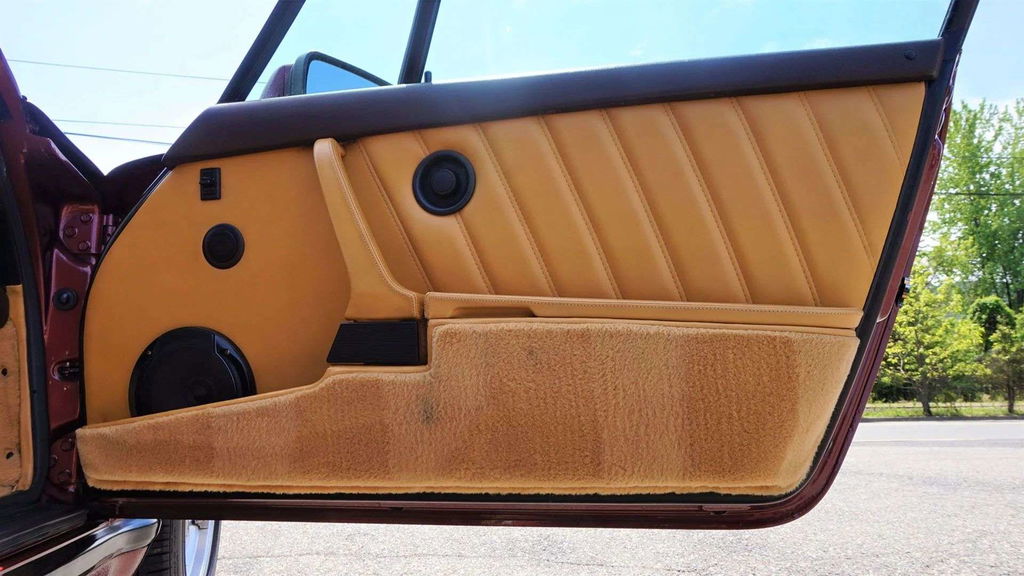 Porsche 911 Turbo 3.3 (US)