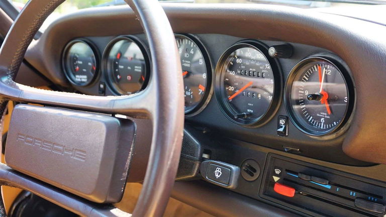 Porsche 911 Turbo 3.3 (US)