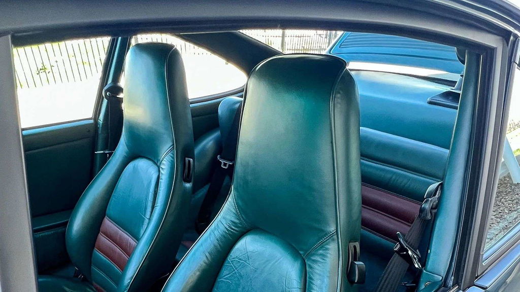 Porsche 964 Carrera 4