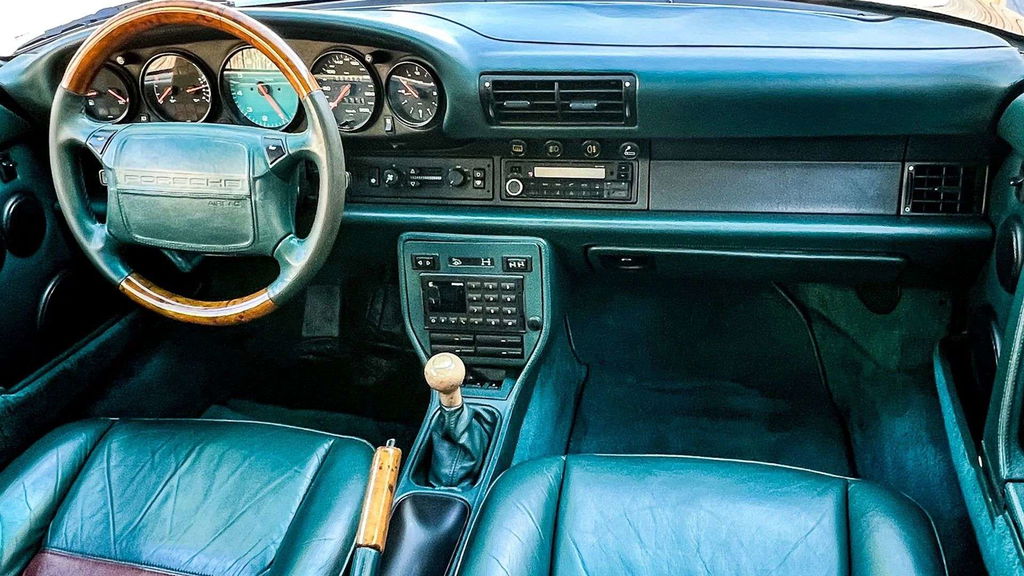 Porsche 964 Carrera 4