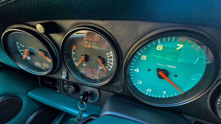 Porsche 964 Carrera 4