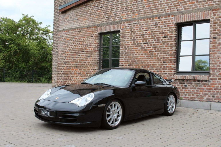 Porsche 996 Carrera