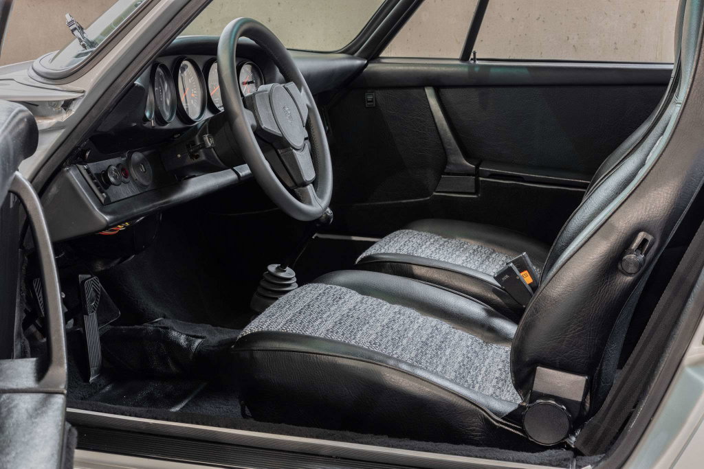 Porsche 911 Carrera 2,7