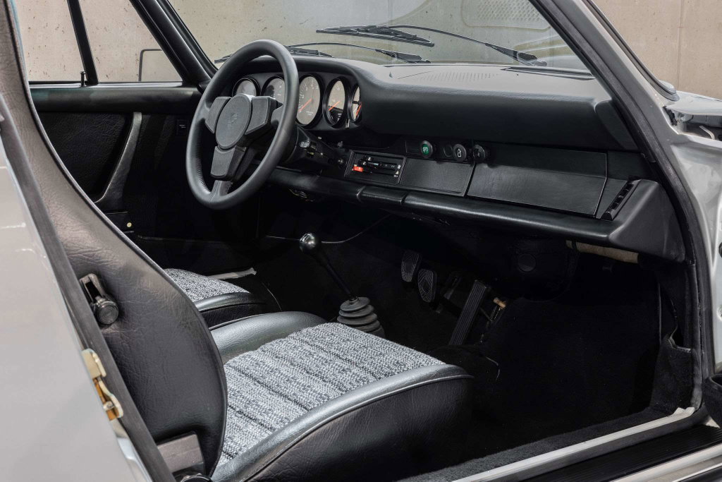 Porsche 911 Carrera 2,7