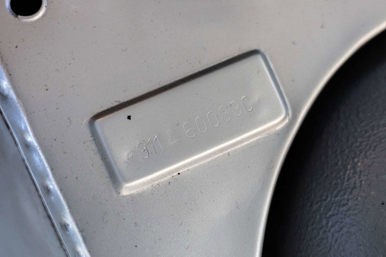 Porsche 911 Carrera 2,7
