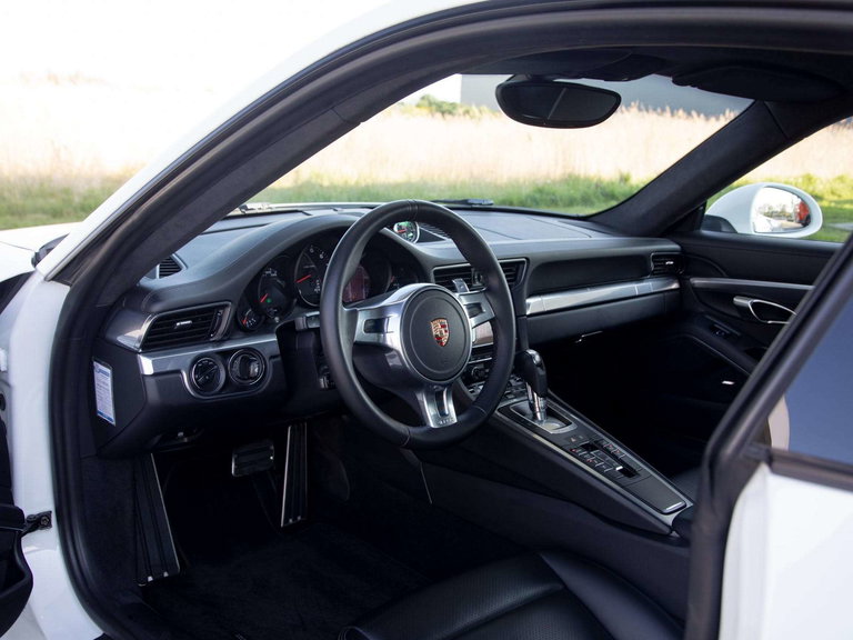 Porsche 991 Carrera 4